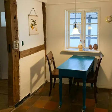 度假居 Nostalgic Charm In Lolland Timber House