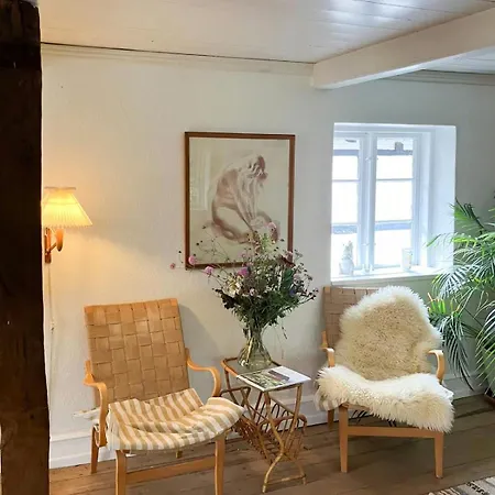 Nostalgic Charm In Lolland Timber House 度假居 尼斯泰兹